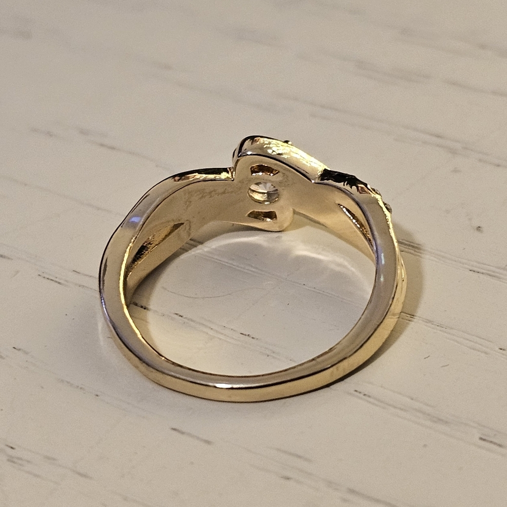 Sophisticated Intertwined Ring - image 4